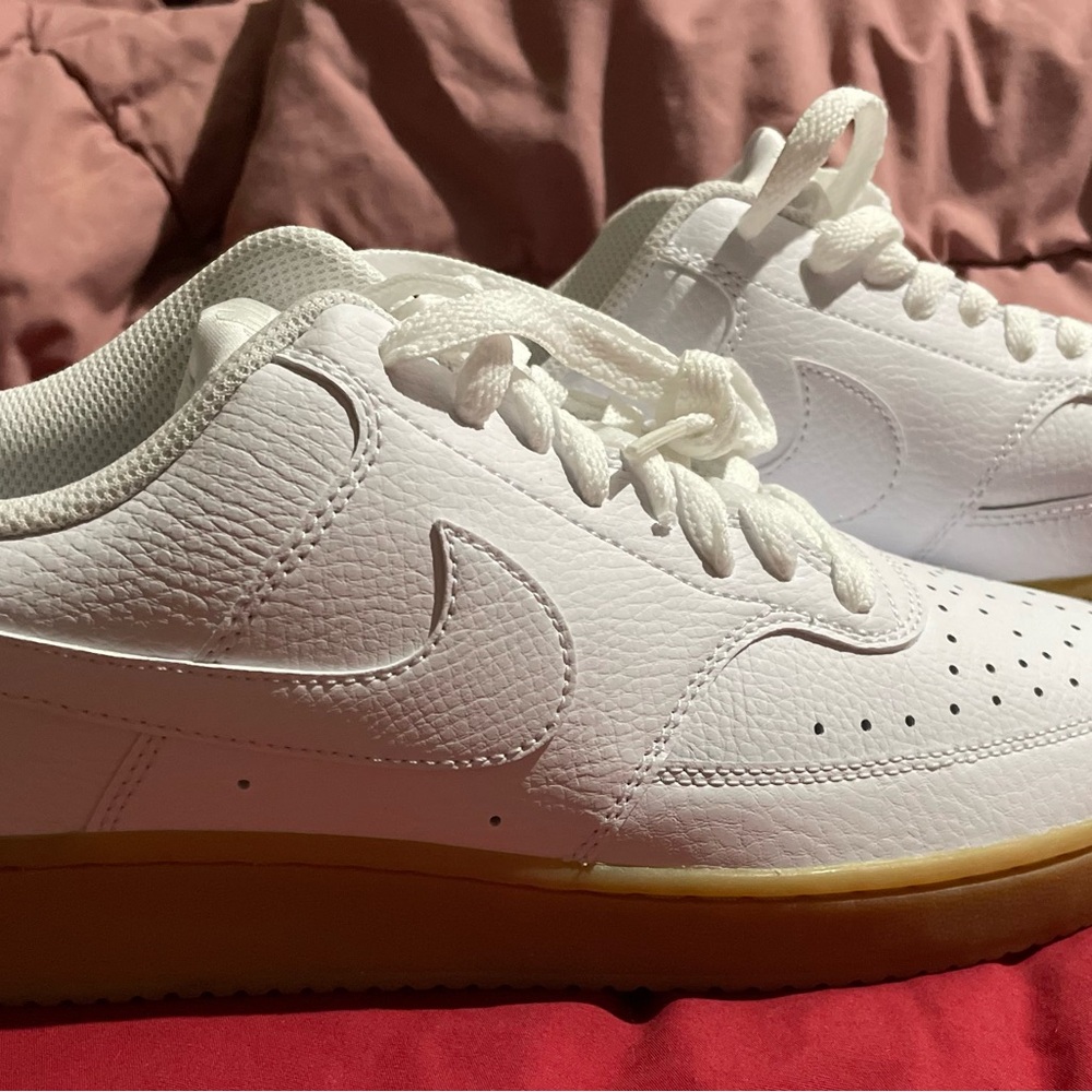 Nike White Leather Sneakers with Tan Sole